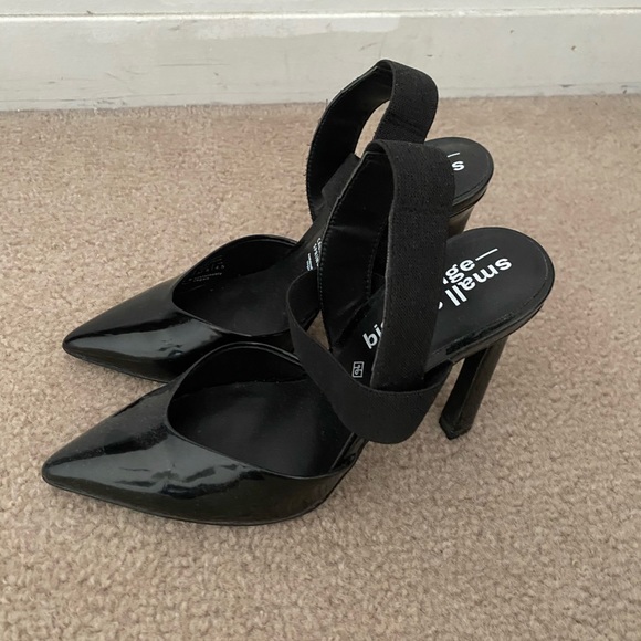 Black heels - Picture 2 of 2